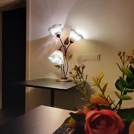Double A Guest House Mestre Eksteriør bilde
