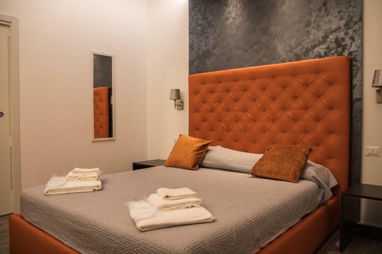 Double A Guest House Mestre Eksteriør bilde