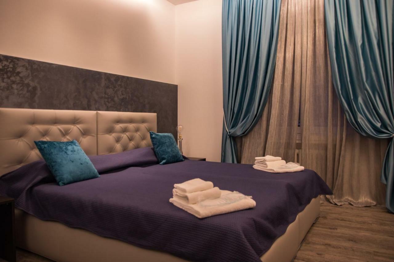 Double A Guest House Mestre Eksteriør bilde