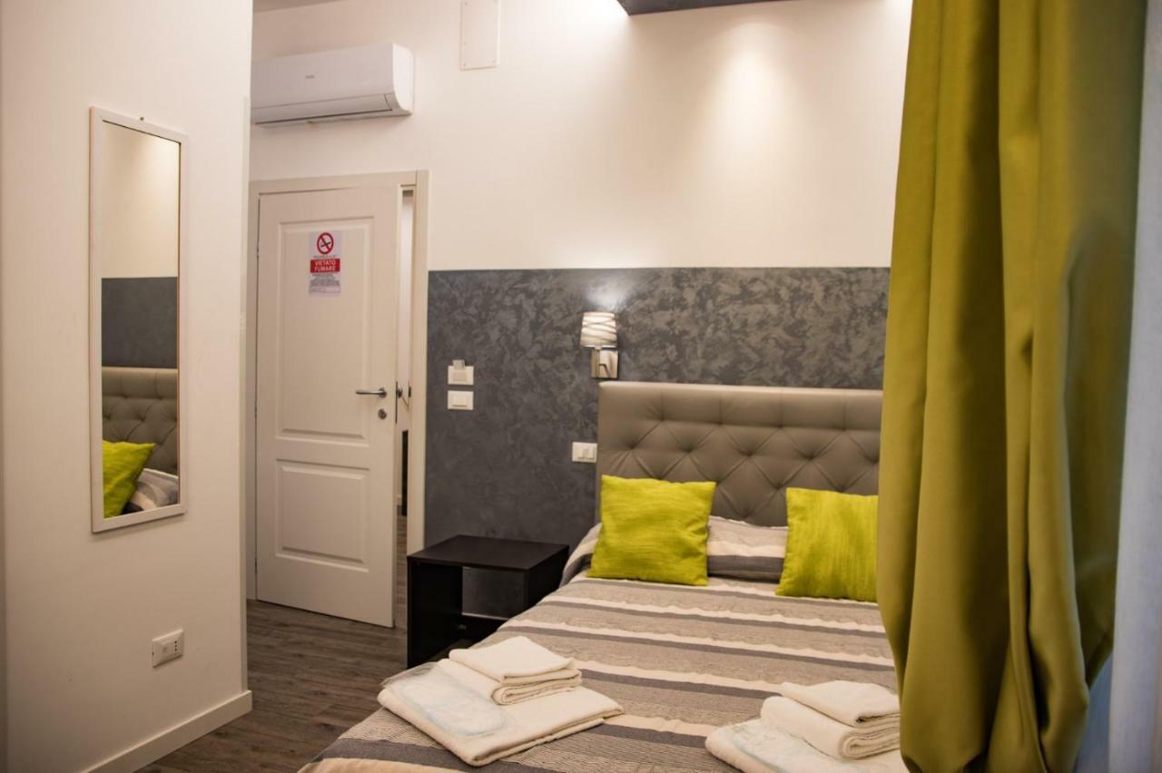 Double A Guest House Mestre Eksteriør bilde